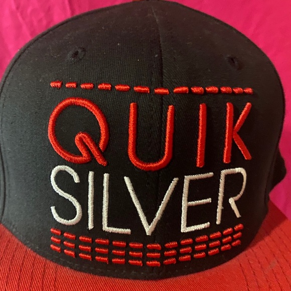 🧢🏈NWOT QUIK SILVER HAT ONE SIZE FITS MOST - Picture 2 of 10